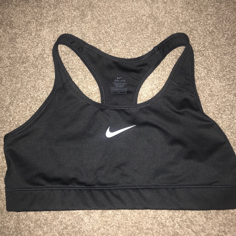 Black Nike sports bra